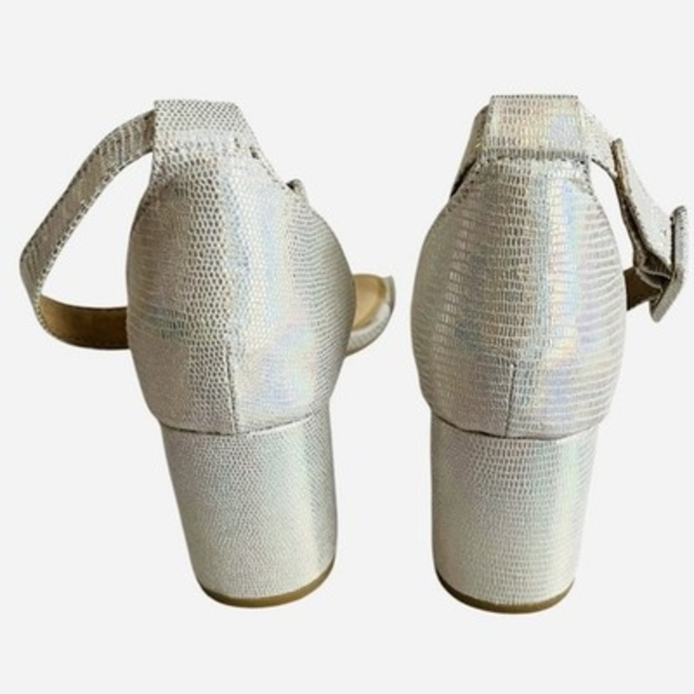 CL Chinese Laundry Jazz Clear Silver Iridescent Vinyl Block Heel Sandal Sz 7 NIB - Picture 6 of 8